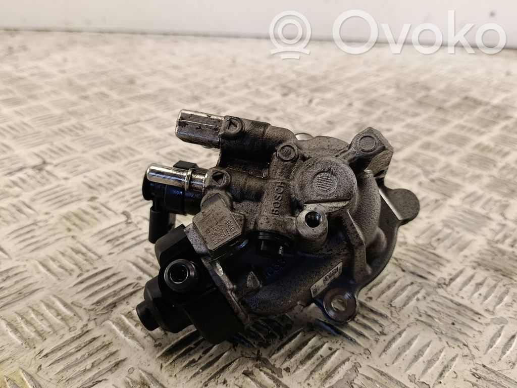 BMW X1 F48 F49 Polttoaineen ruiskutuksen suurpainepumppu 