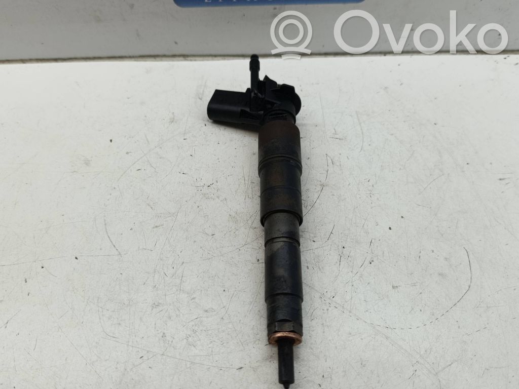 BMW X5 E70 Fuel injector 