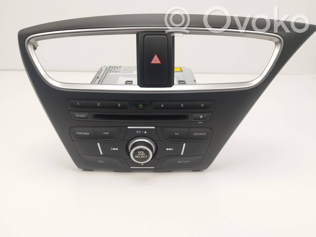 Honda Civic IX Panel / Radioodtwarzacz CD/DVD/GPS 