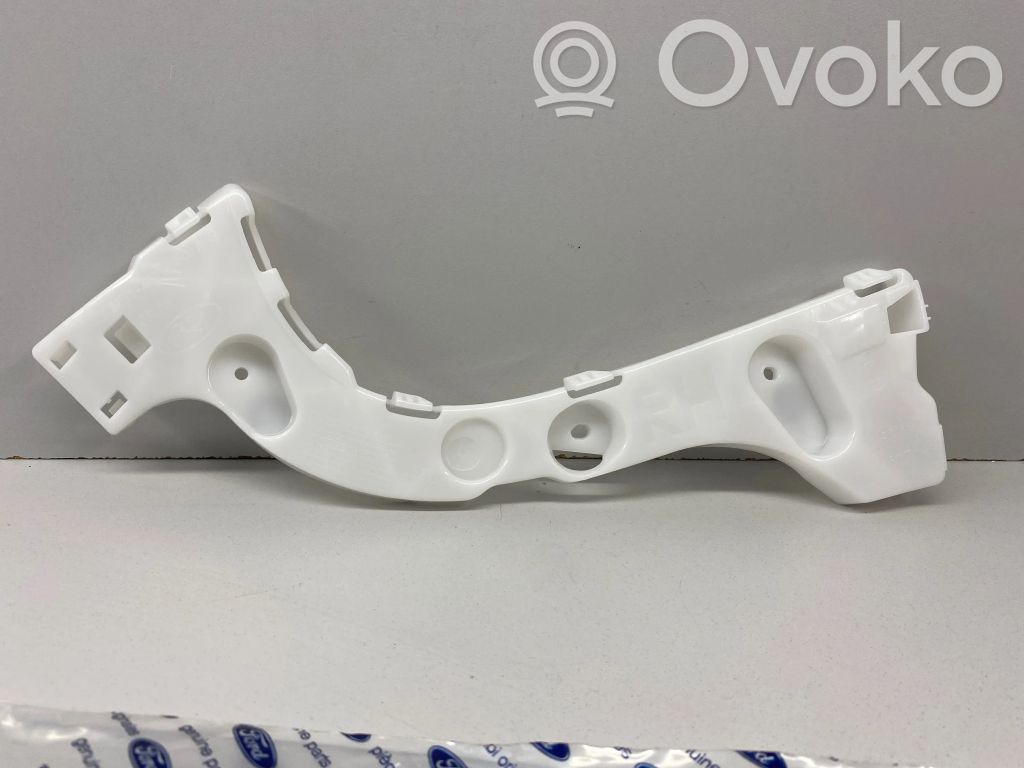 Ford Focus Takapuskurin kannake 