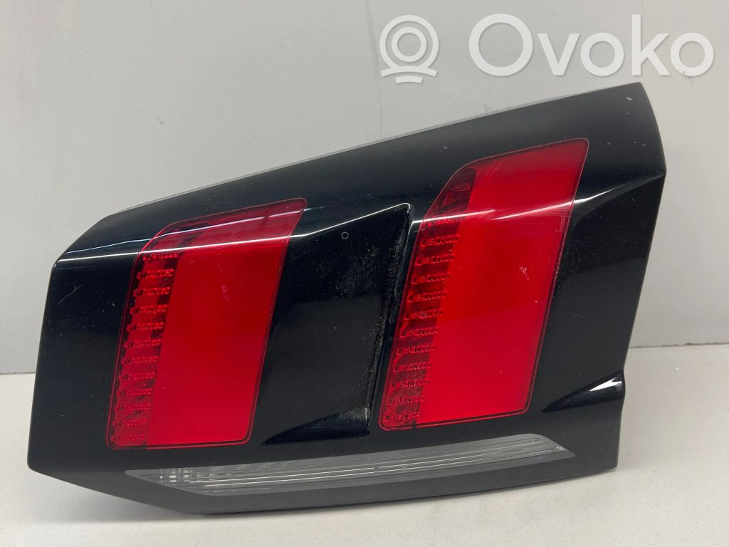 Peugeot 5008 II Lampy tylnej klapy bagażnika 