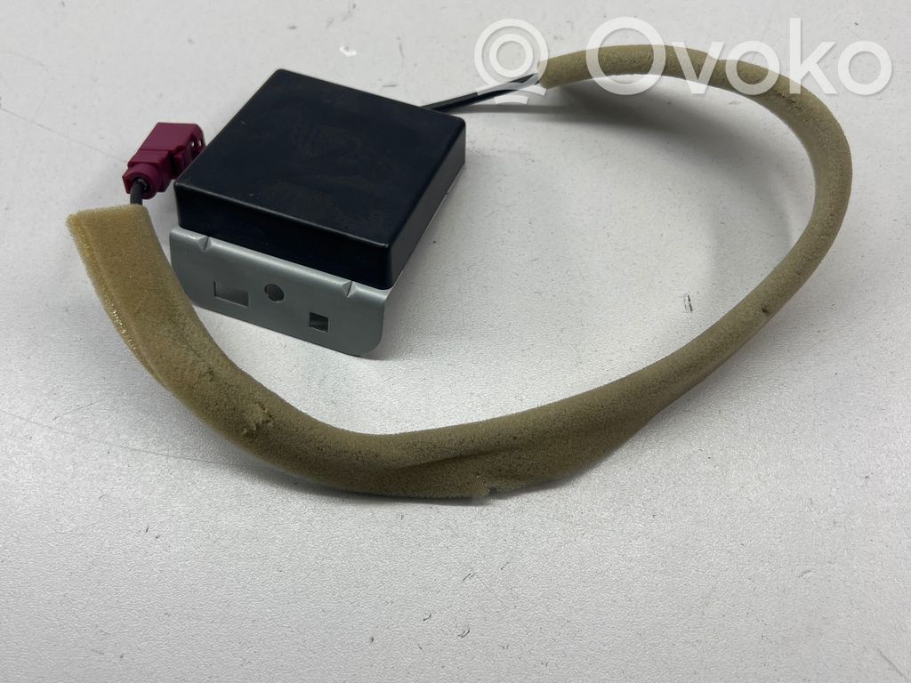 Renault Clio V Aerial GPS antenna 