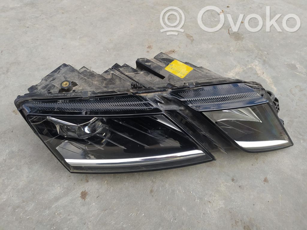 Skoda Octavia Mk3 (5E) Scheinwerfer 