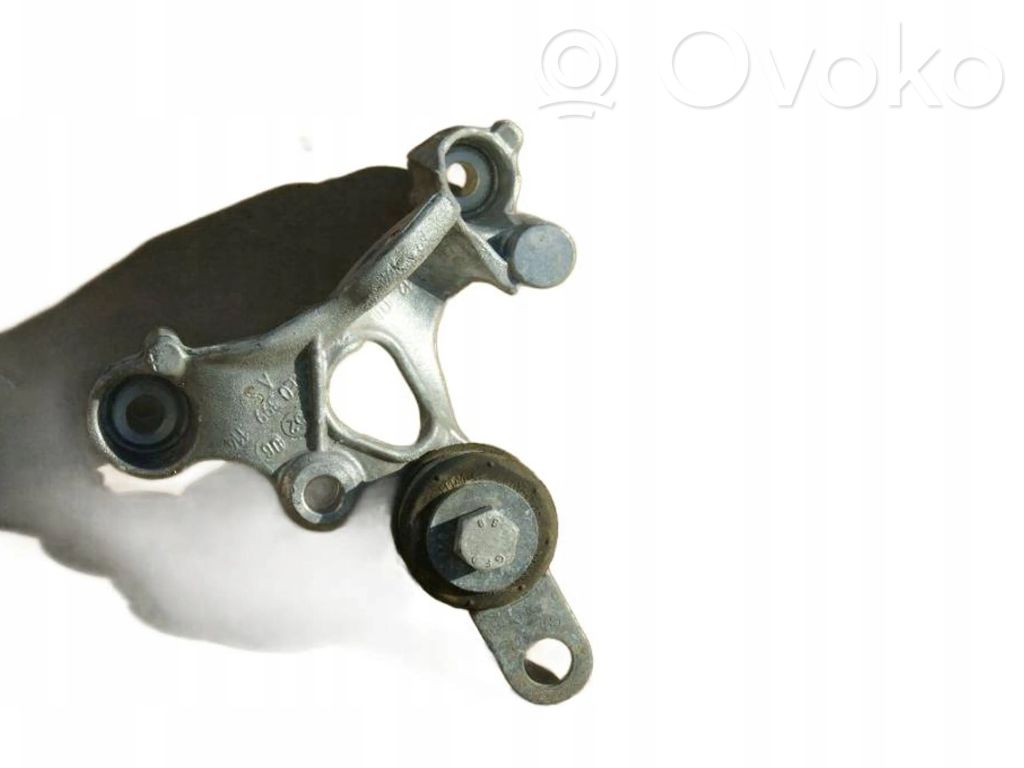 Gearbox mounting bracket   4E0399114AS,4E0399114AS