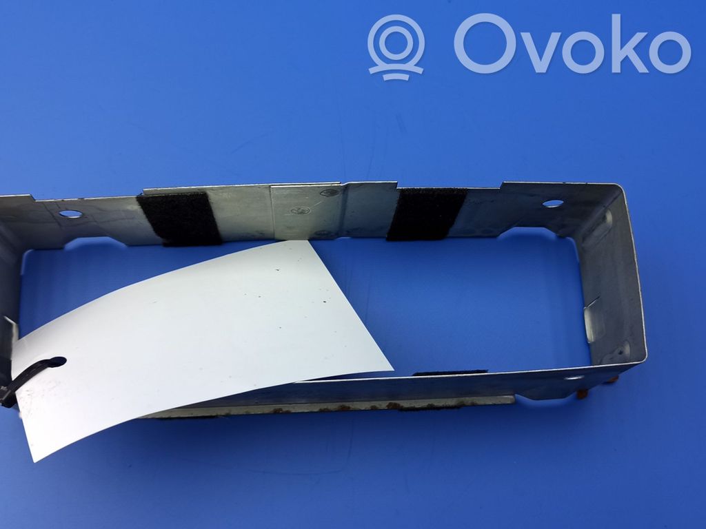 Jaguar XJ X308 Radio/GPS head unit trim 