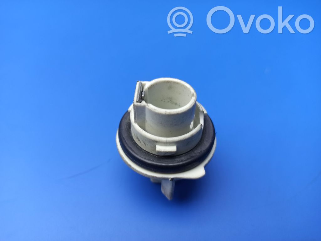 Mercedes-Benz C W203 Headlight/headlamp bulb 