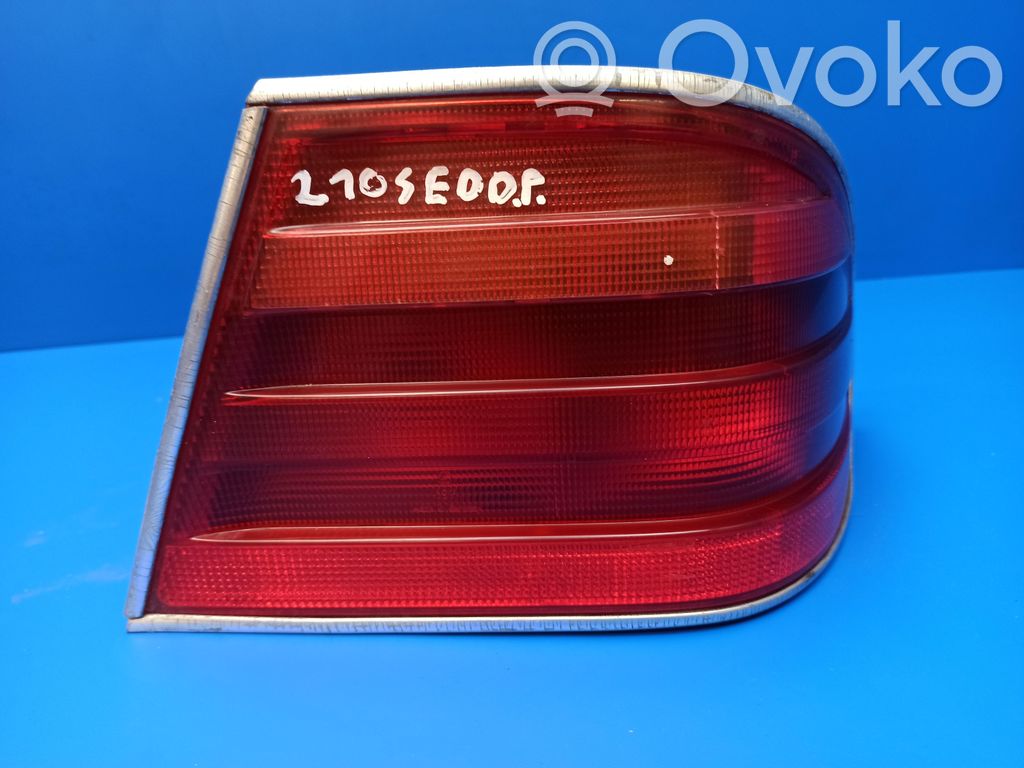 Lampa tylna   A2108204464,197202,4277,197042R,197028R