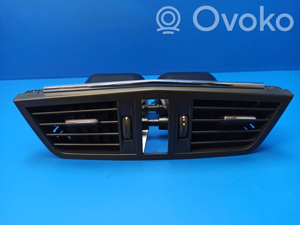 Mercedes-Benz E C207 W207 Dysze / Kratki środkowego nawiewu deski rozdzielczej 