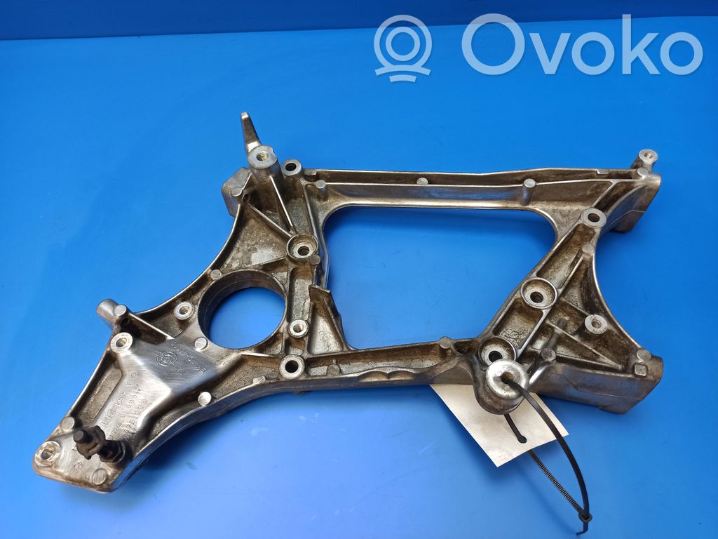Mercedes-Benz E W212 Generator/alternator bracket 