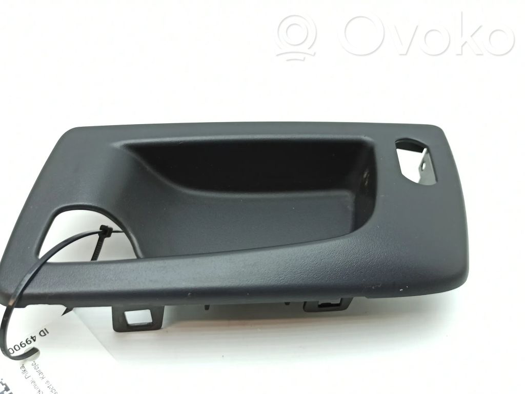 Cadillac SRX Front door handle cover 
