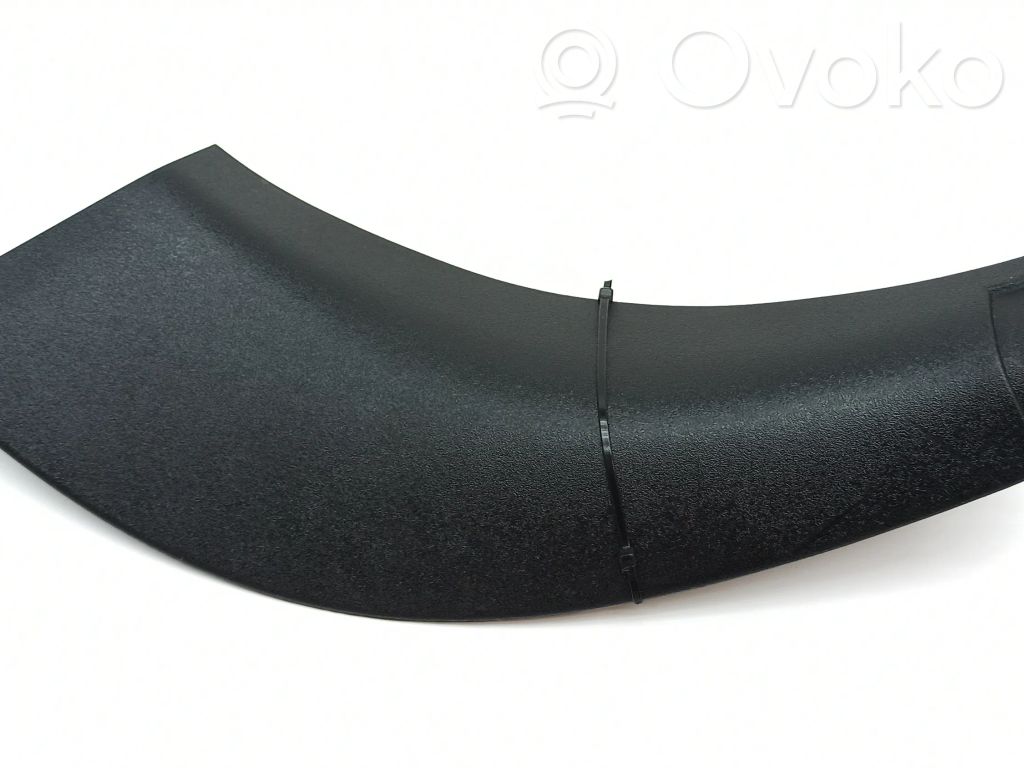 BMW Z4 E85 E86 (B) pillar trim (bottom) 