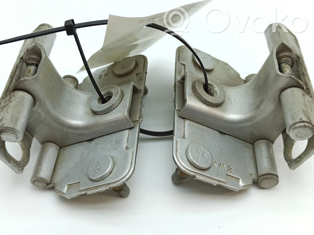 Jeep Grand Cherokee (WK) Tailgate/trunk/boot hinge 