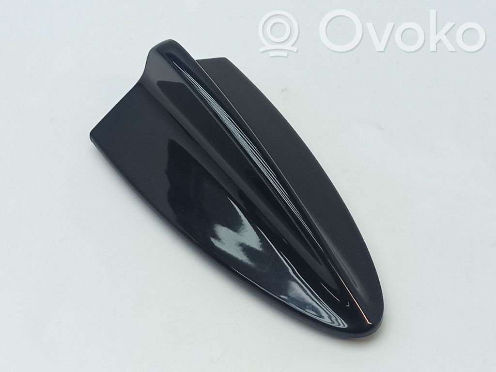 BMW X1 E84 Stogo (GPS) antenos dangtelis 