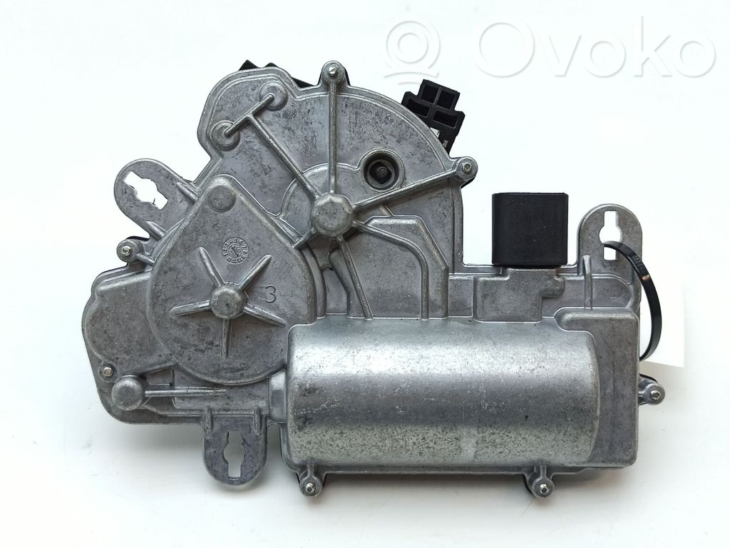 Audi A4 S4 B9 8W Aizmugurējā pārsega pievilcējs 