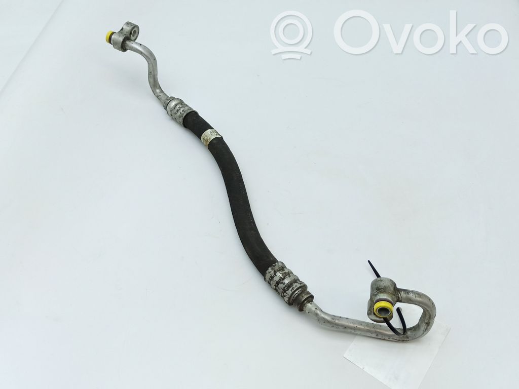 BMW Z4 E85 E86 Ilmastointilaitteen putki (A/C) 