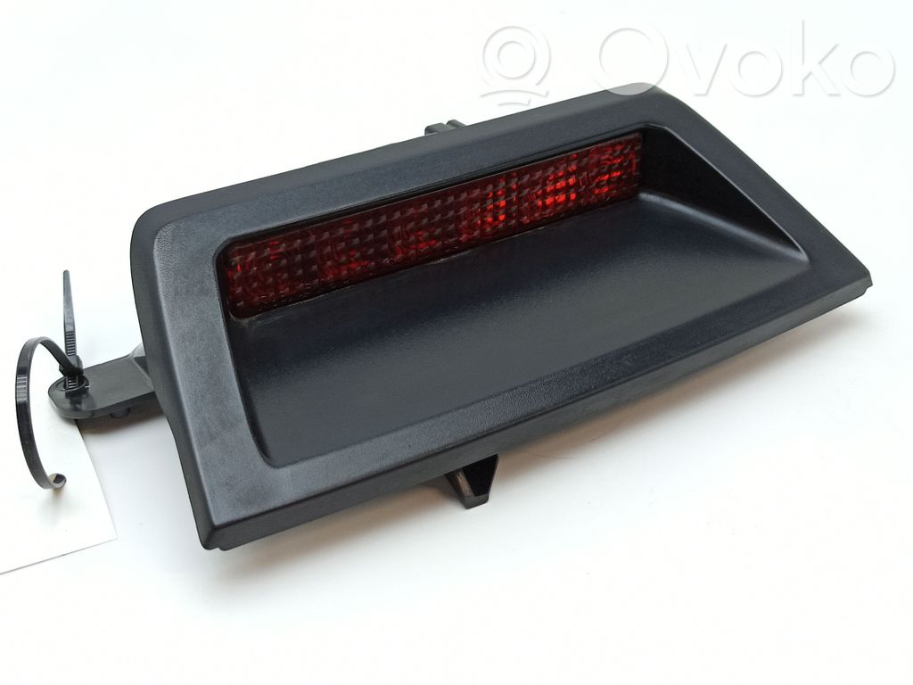 Chrysler 300 - 300C Third/center stoplight 