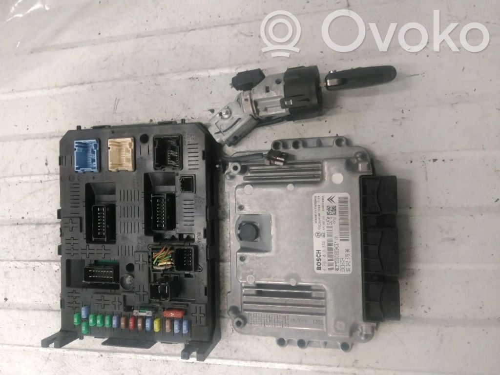 Engine control unit/module   1943NW,0281013332,0281013332