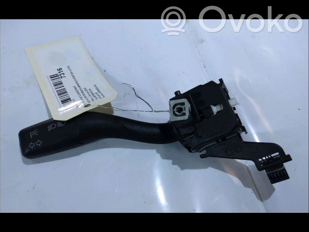 Audi A3 S3 A3 Sportback 8P Palanca de intermitentes 
