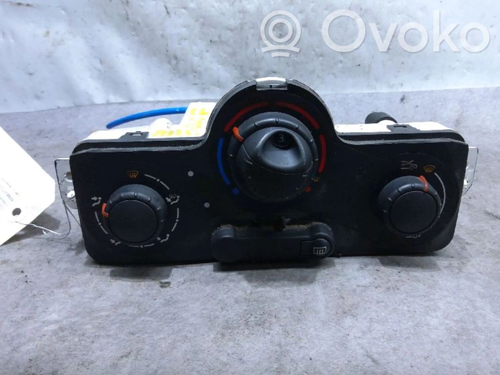 Renault Clio III Air conditioning/heating control unit 