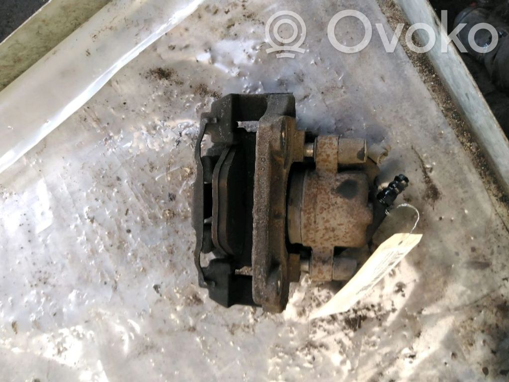 Caliper de freno delantero