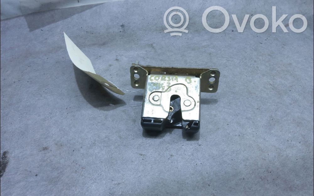 Opel Corsa B Tailgate/trunk/boot lock/catch/latch 