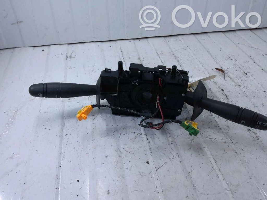 Renault Clio II Interruptor/palanca de limpiador de luz de giro 