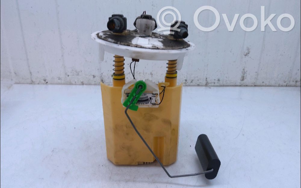 Dacia Sandero Fuel level sensor 