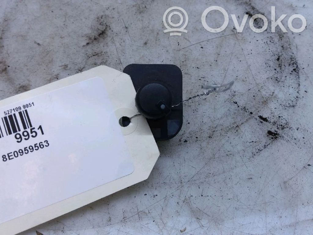 Audi A3 S3 8P Wing mirror switch 