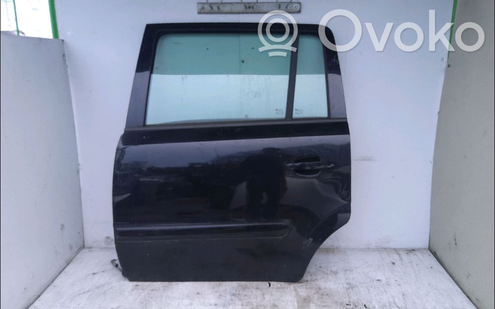 Opel Zafira B Puerta trasera 