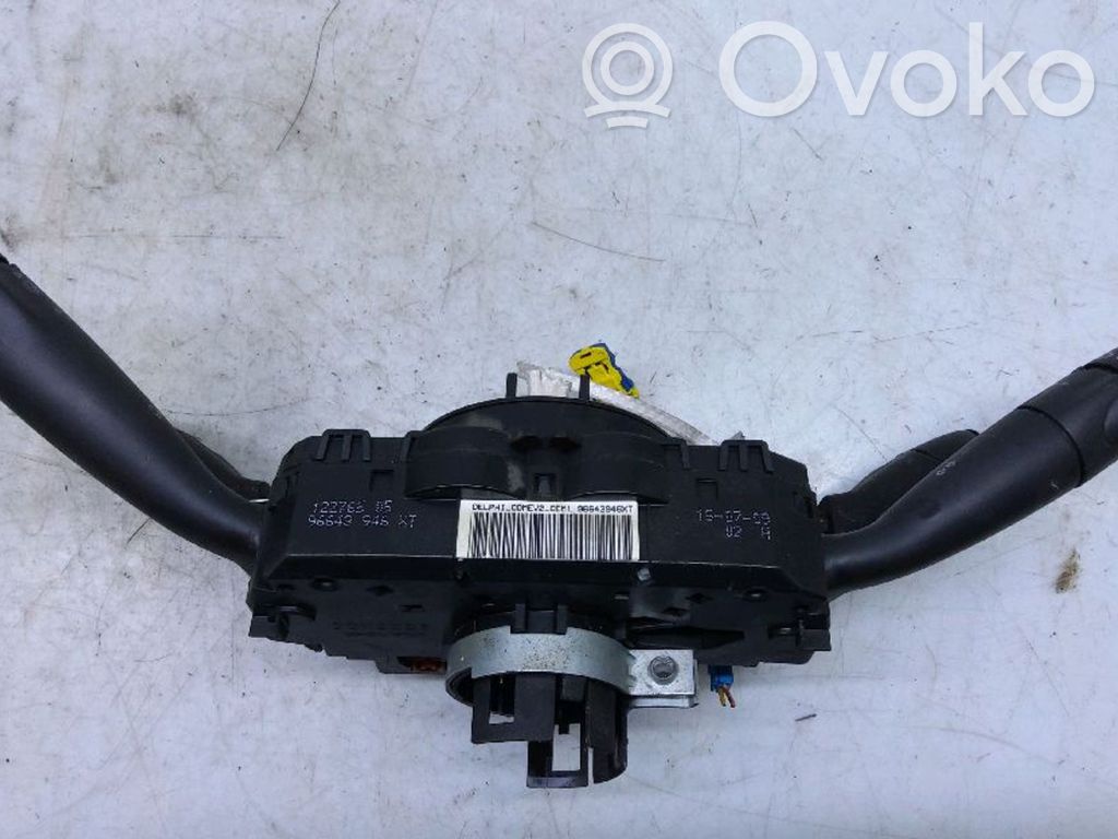 Citroen C3 Picasso Wiper turn signal indicator stalk/switch 