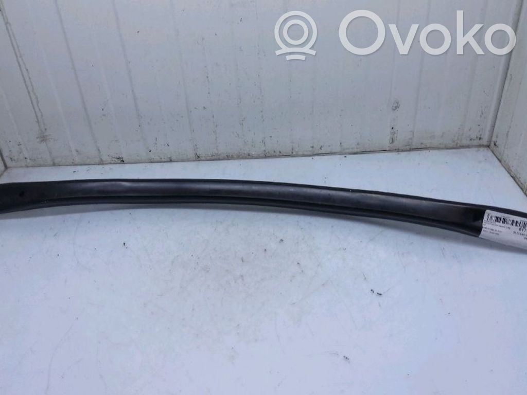 BMW X3 E83 Radiatoru paneļa augšējā daļa (televizors) 