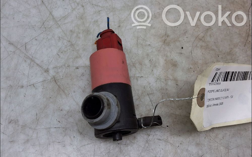 Toyota Yaris Windscreen/windshield washer pump 