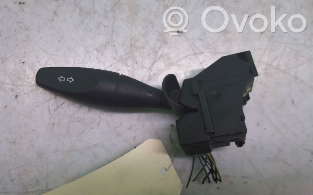 Ford Fiesta Palanca de intermitentes 