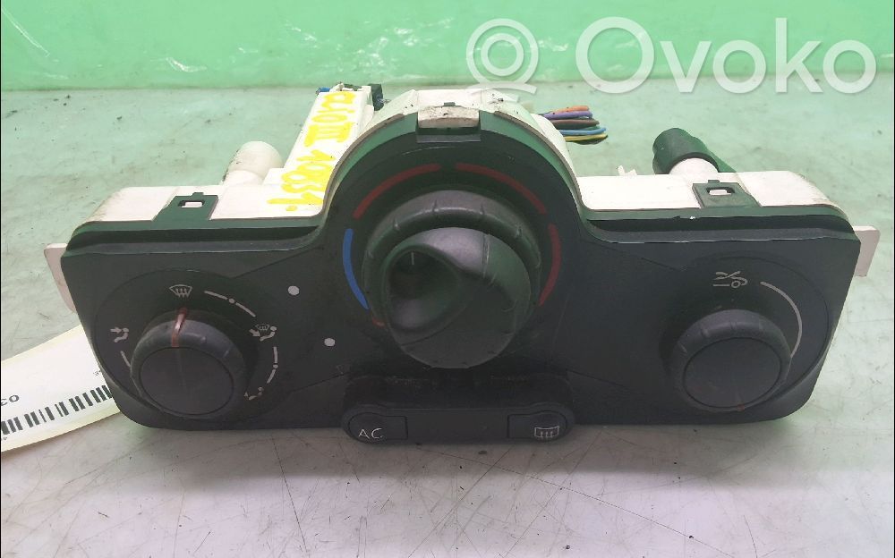 Renault Clio III Air conditioning/heating control unit 