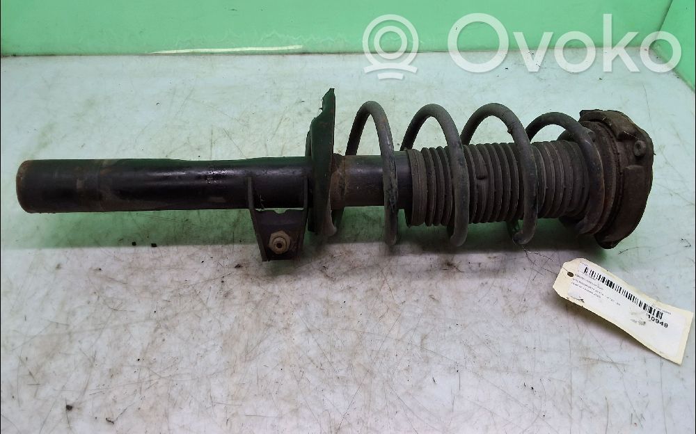 Volkswagen Jetta V Amortyzator przedni 