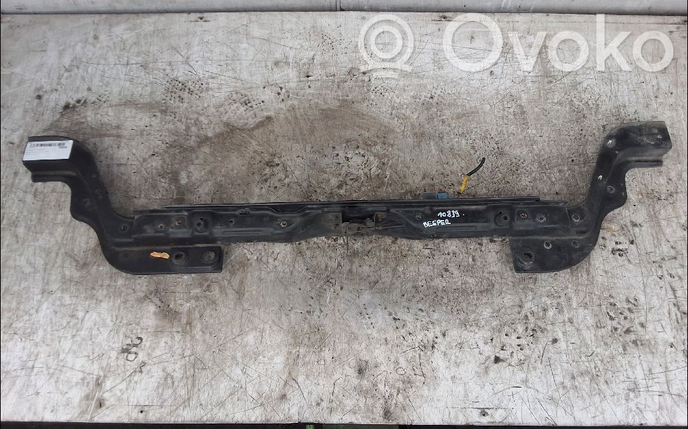 Peugeot Bipper Radiatoru paneļa augšējā daļa (televizors) 
