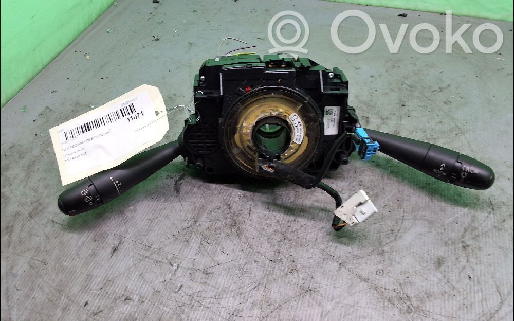 Citroen C4 II Interruptor/palanca de limpiador de luz de giro 