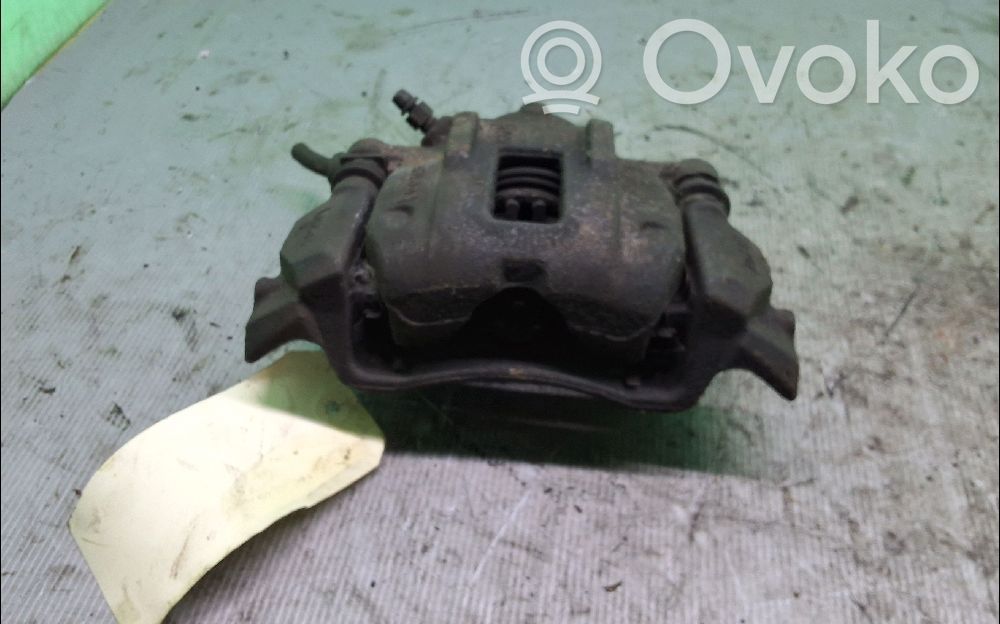 Mercedes-Benz A W168 Zacisk hamulcowy przedni 