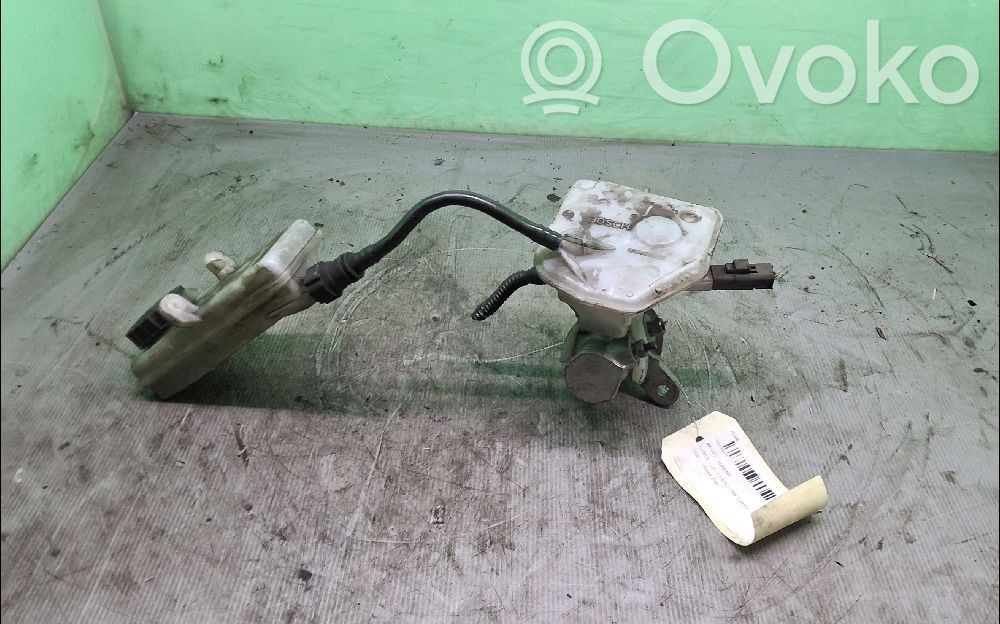 Citroen C4 I Pääjarrusylinteri 