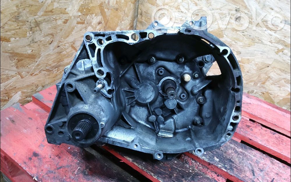 Renault Clio II Mehāniska 5 ātrumu pārnesumkārba 