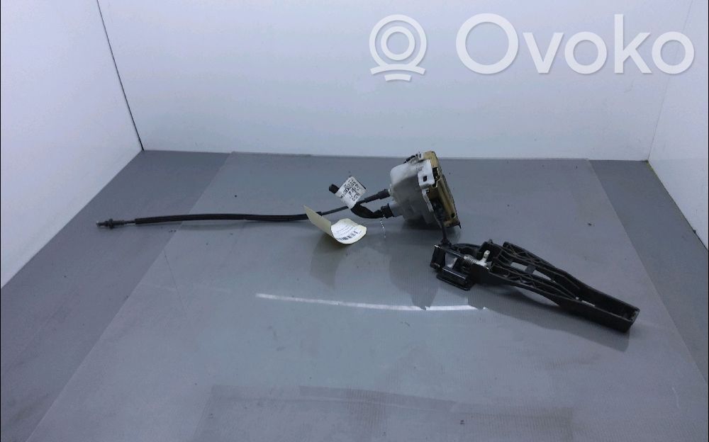 Citroen C3 Takaoven lukko 