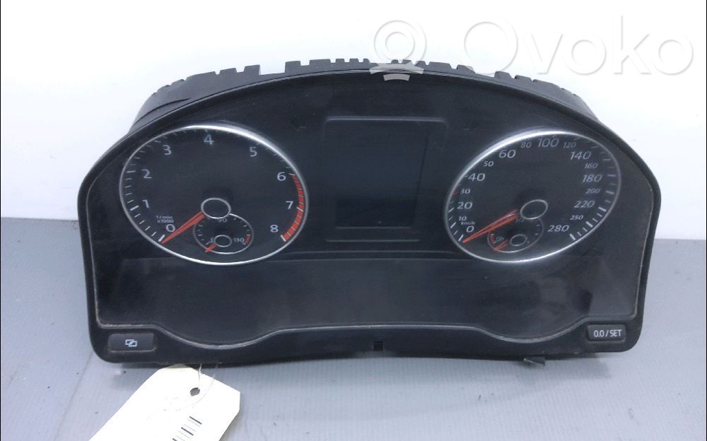 Volkswagen Scirocco Speedometer (instrument cluster) 