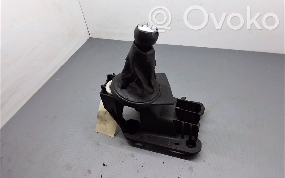 Gear shift switch/knob