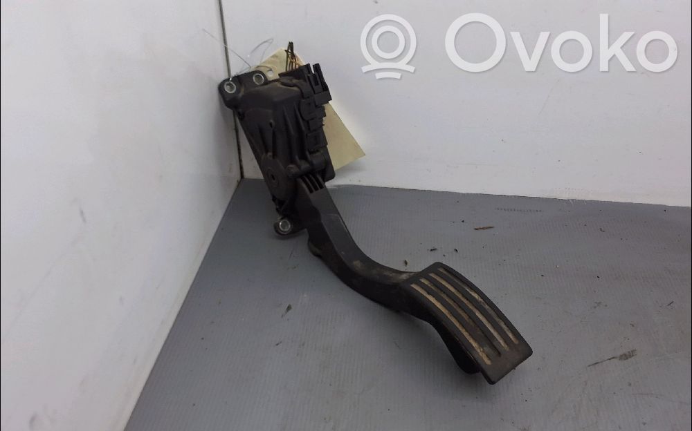 Ford Focus Accelerator throttle pedal 