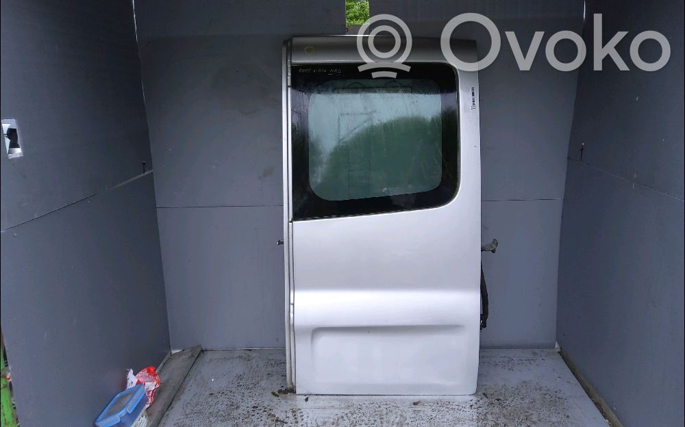 Opel Vivaro Krovinių (bagažinės) durys 