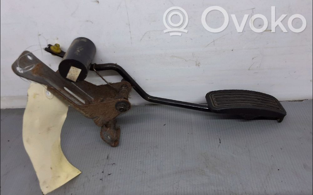 Mazda 3 I Gaspedal 