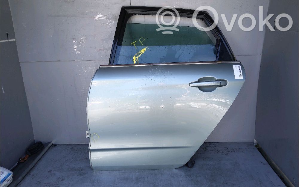 Puerta trasera   9006R9
