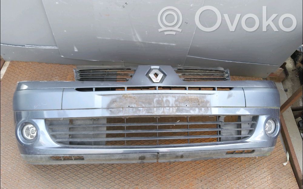 Renault Clio II Parachoques delantero 