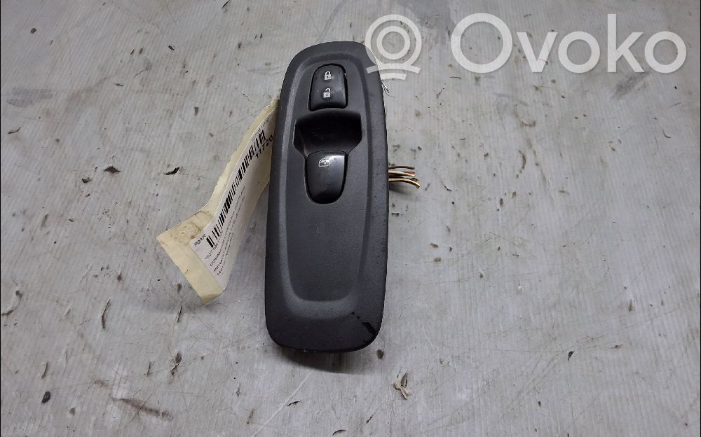 Renault Kadjar Electric window control switch 