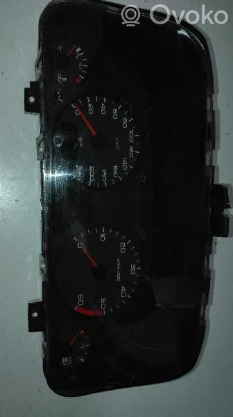 Peugeot 306 Geschwindigkeitsmesser Cockpit 
